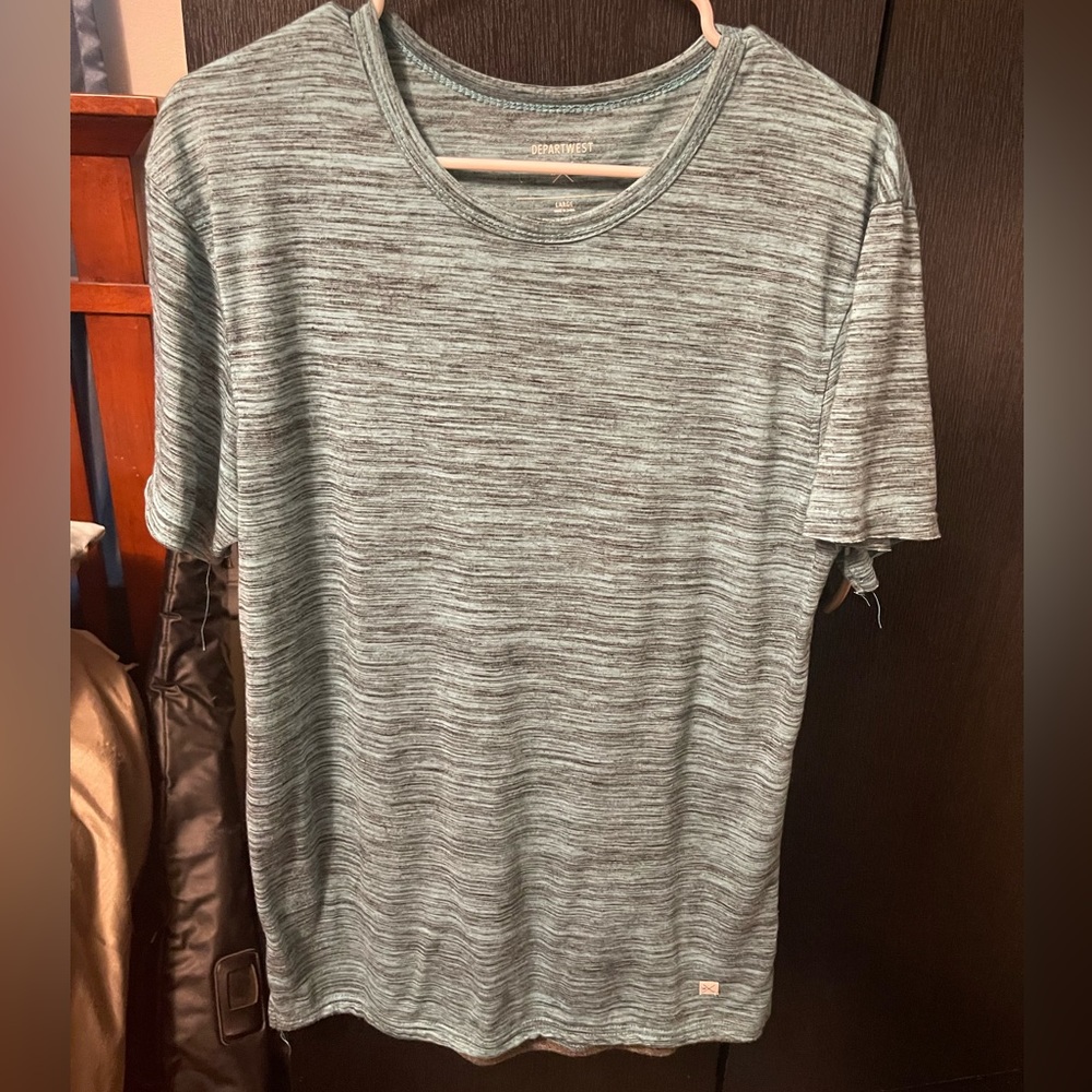 Mens large Depart West tee